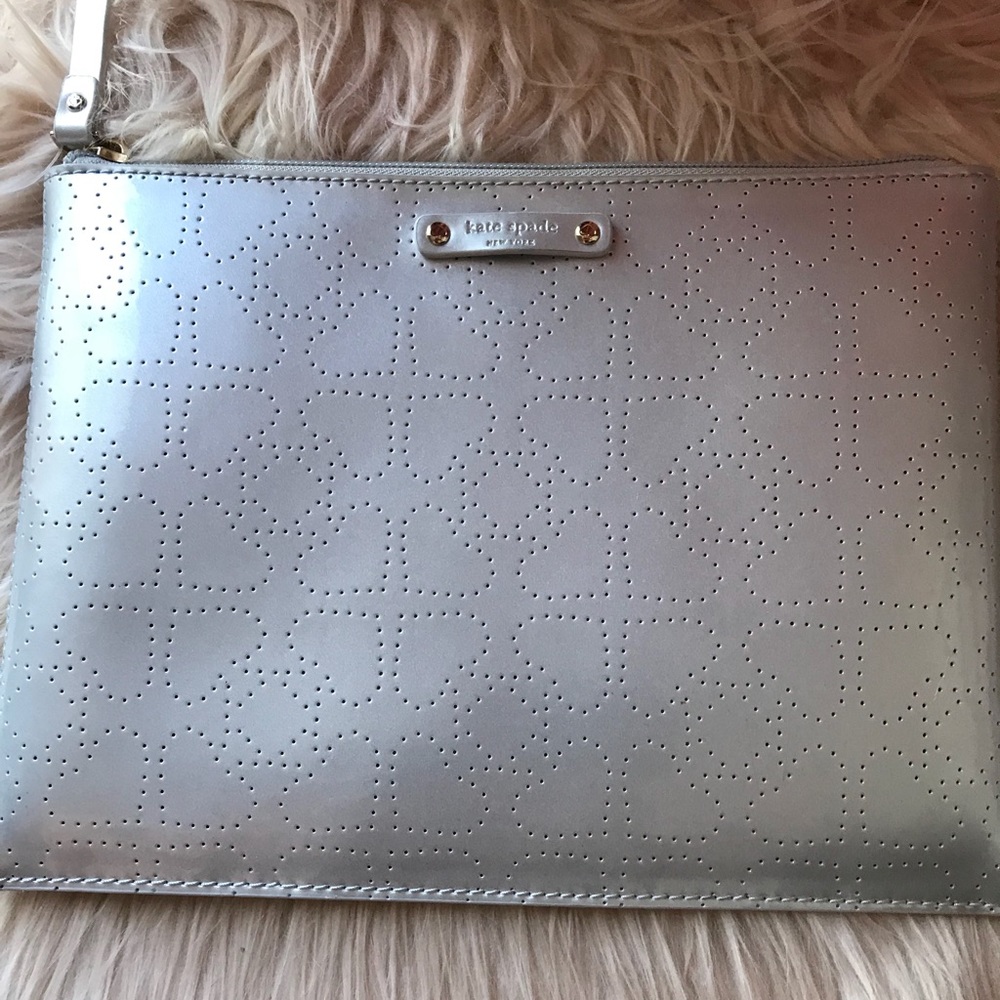 NTW Kate Spade Pouch ♠️ - Picture 2 of 4